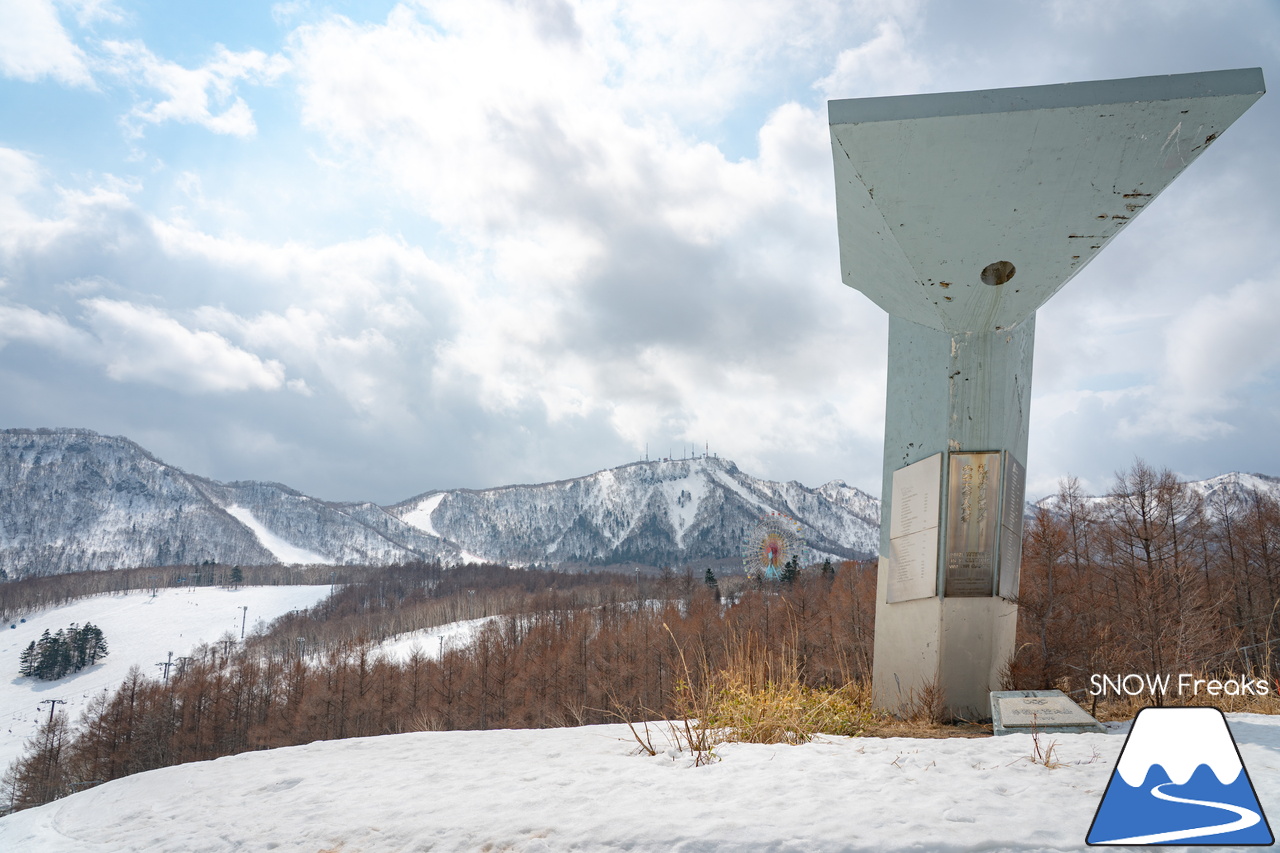 サッポロテイネ｜山頂積雪 285cm！絶好の春コンディションのゲレンデは、『アルペンスキー大会』『モーグル大会』『テイネ雪山祭り』『北海道米そり選手権2026』で大盛り上がり～(^^)v